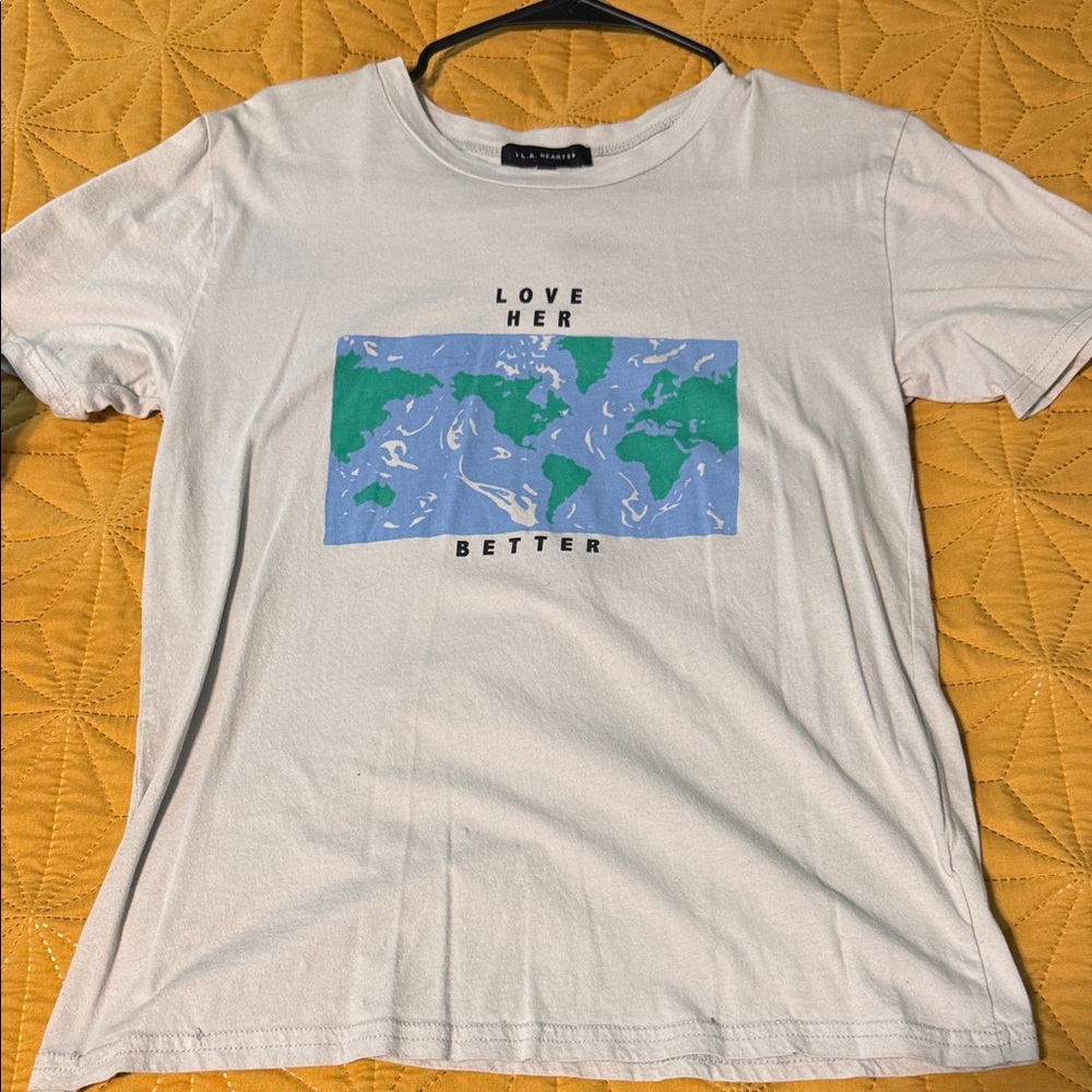 La Hearts Love Her Better Graphic Tee - White and Blue